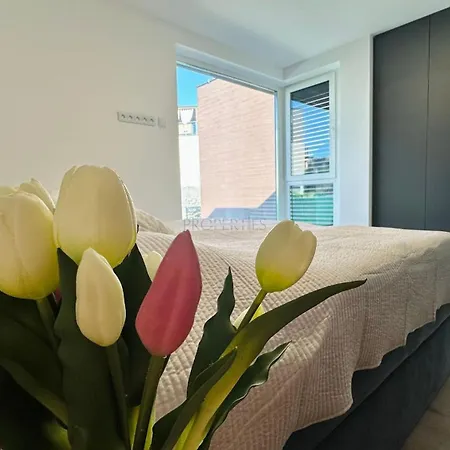 Luxury New House With Garden Lorincik Haje Peres Appartamento *