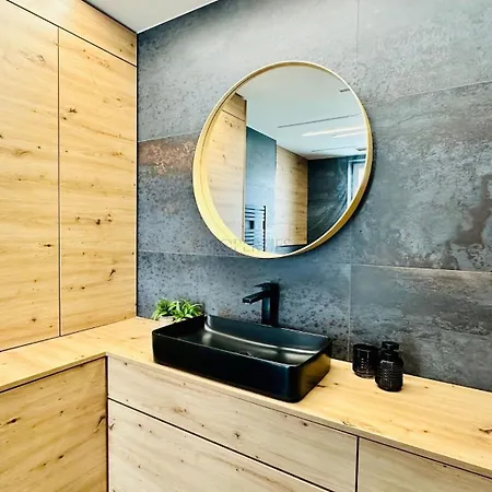 公寓 Luxury New House With Garden Lorincik Haje Peres 科希策